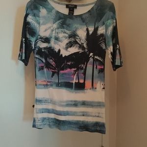 NWOT Adorable topical size S (6) tee